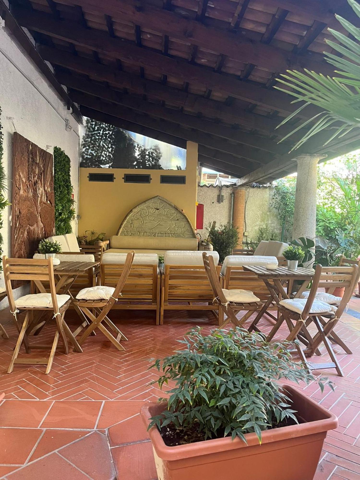 Monolocale Adelaide Abbadesse Guest House Milano Exterior foto